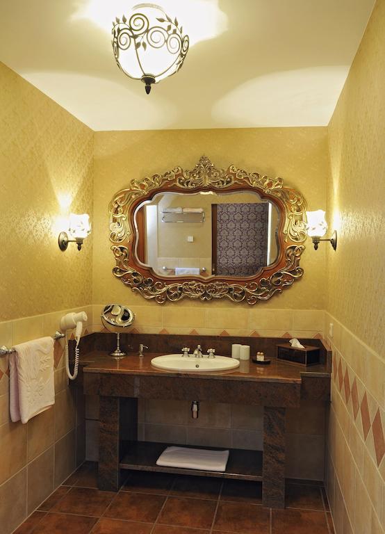 Burg Hotel Romantik Гота Номер фото